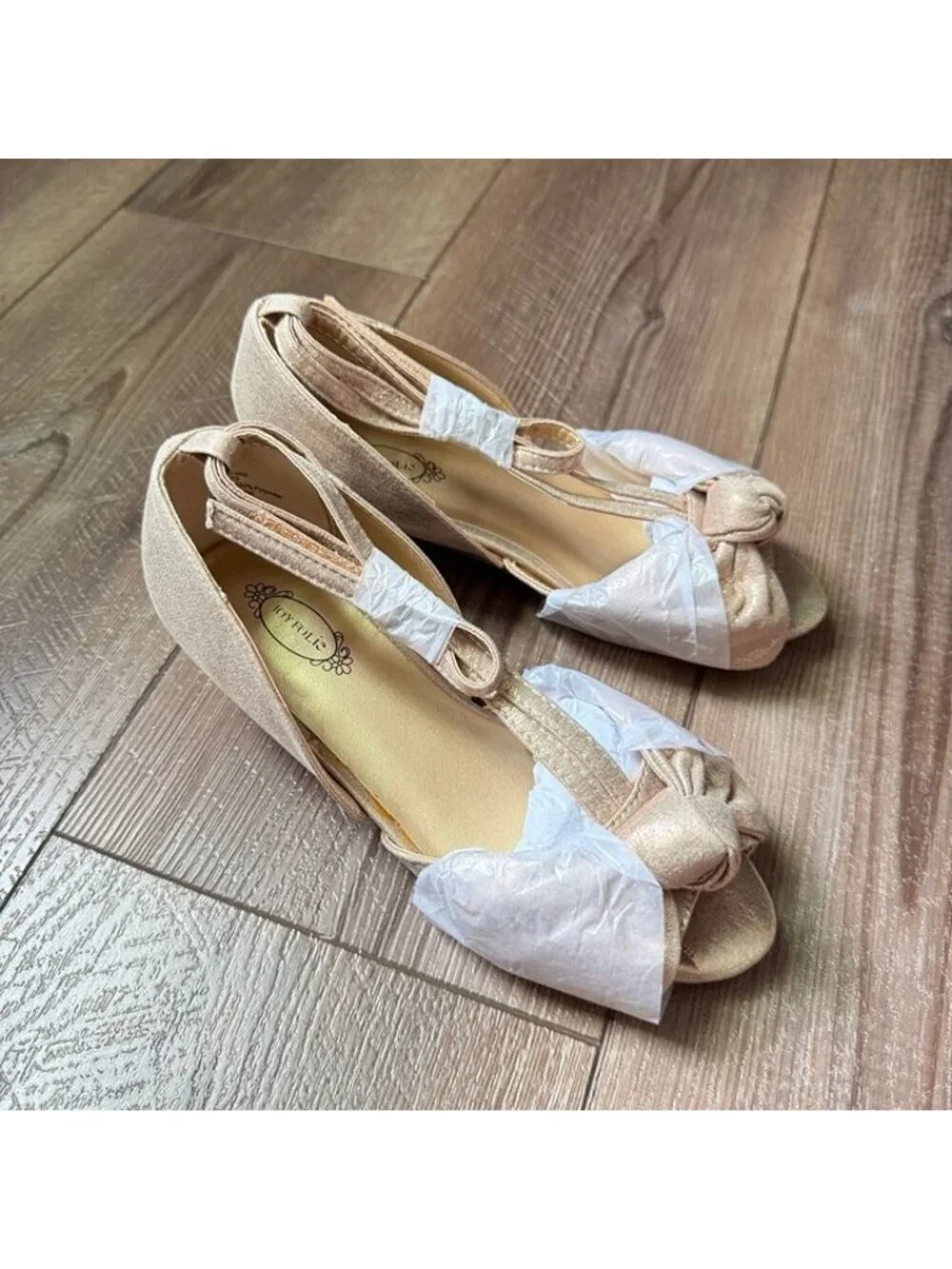 NIB Joyfolie Girl Lucia Heels Shoes in Rosegold 2Y size 2 Youth